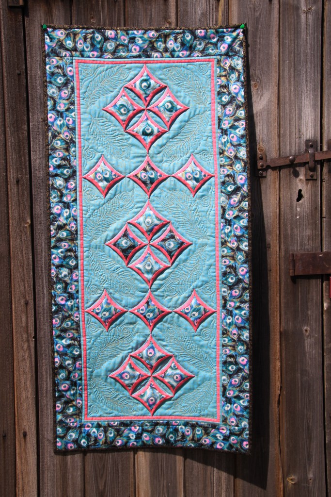 Cathedral window patchwork by Vendulka Battais